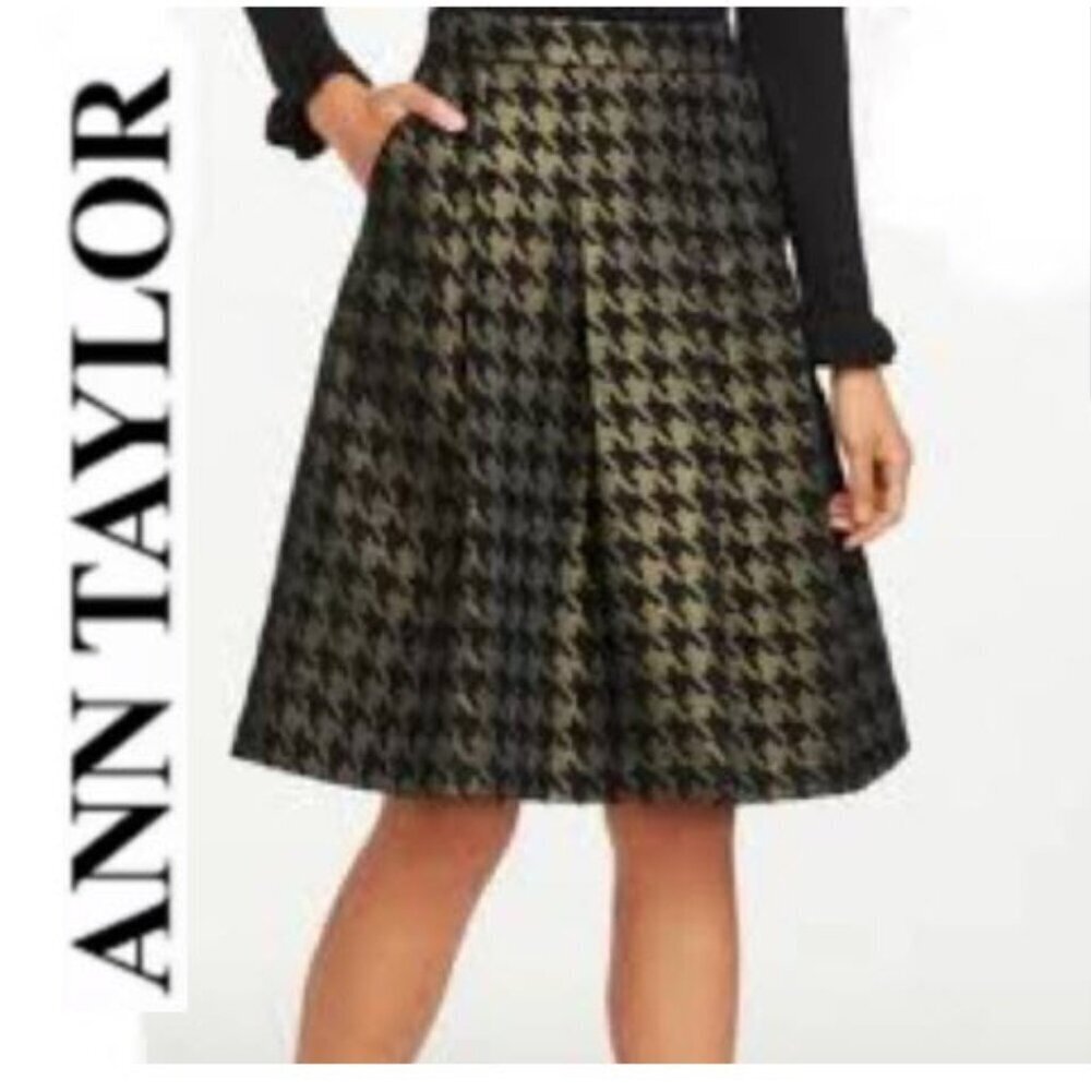 Ann Taylor Houndstooth Pleated Skirt - Size 12P NWT metallic Elegant & Classic